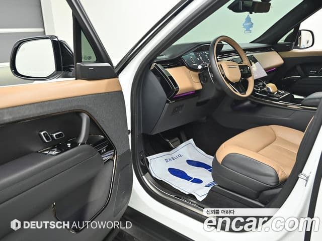 Land Rover Range Rover Sport 2023 — Фото 11/20