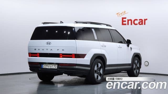 Hyundai Santa Fe 2024 — Photo 17/32
