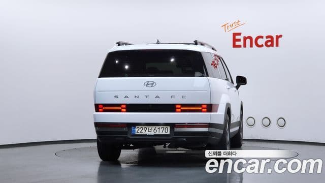 Hyundai Santa Fe 2024 — Photo 27/32