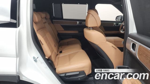 Hyundai Santa Fe 2024 — Photo 2/32