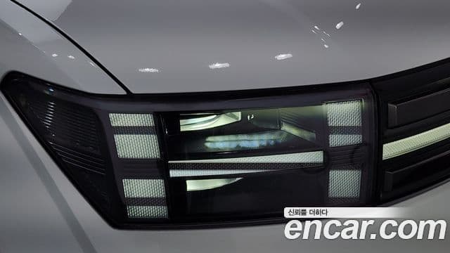Hyundai Santa Fe 2024 — Photo 3/32