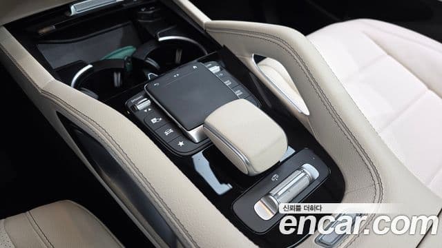 Mercedes-Benz GLE-Class 2022 — Şəkil 15/20