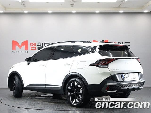 Kia Sportage 2021 — Фото 2/20