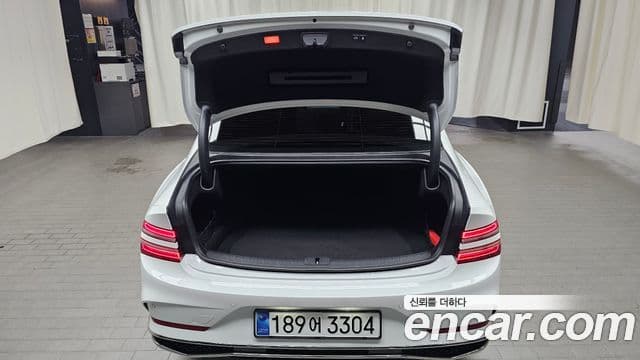 Genesis G80 2025 — Photo 15/31
