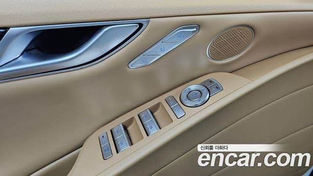Genesis G80 2025 — Photo 22/31