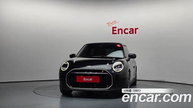 Mini Cooper Electric 2024 — ფოტო 24/31