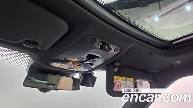 Mini Cooper Electric 2024 — ფოტო 22/31