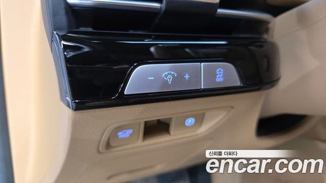 Genesis G80 2025 — Photo 35/39