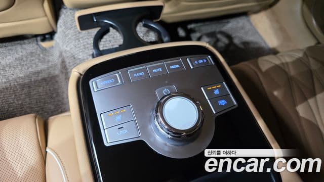 Genesis G80 2025 — Photo 20/39