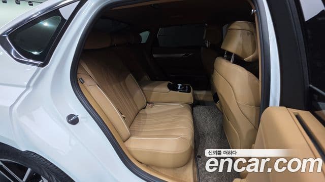 Genesis G80 2025 — Photo 26/39
