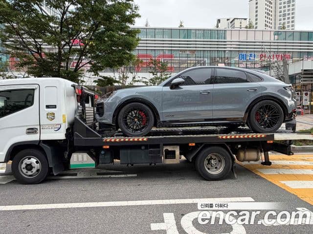 Porsche Cayenne 2026 — Photo 6/7