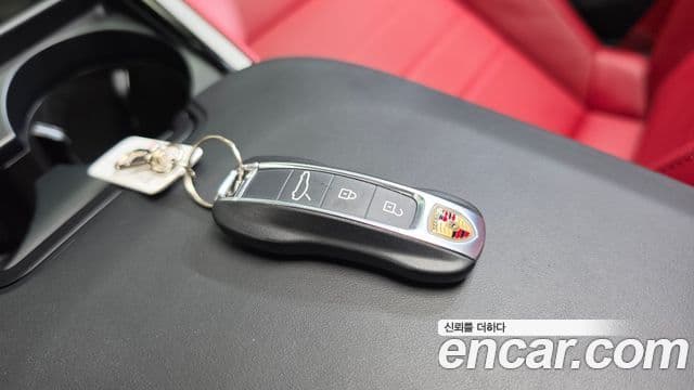 Porsche Panamera 2025 — Şəkil 9/40