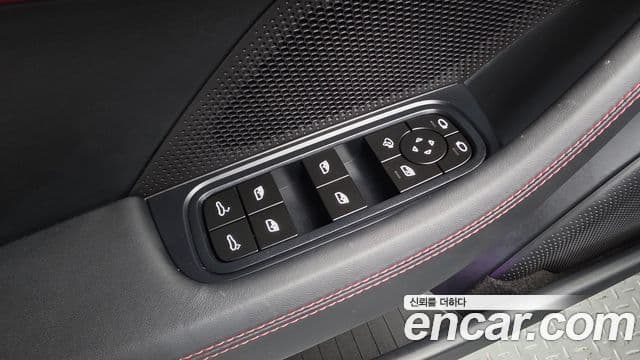 Porsche Panamera 2025 — Şəkil 29/40