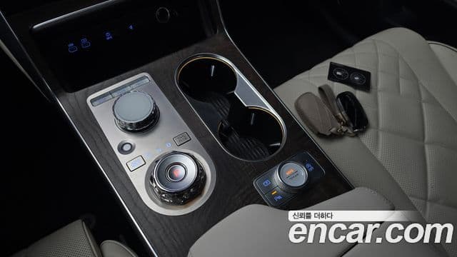 Genesis GV80 2024 — ფოტო 12/34