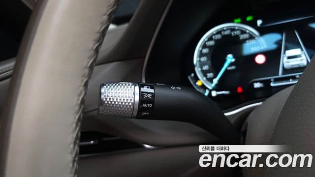 Genesis GV80 2022 — Şəkil 45/46