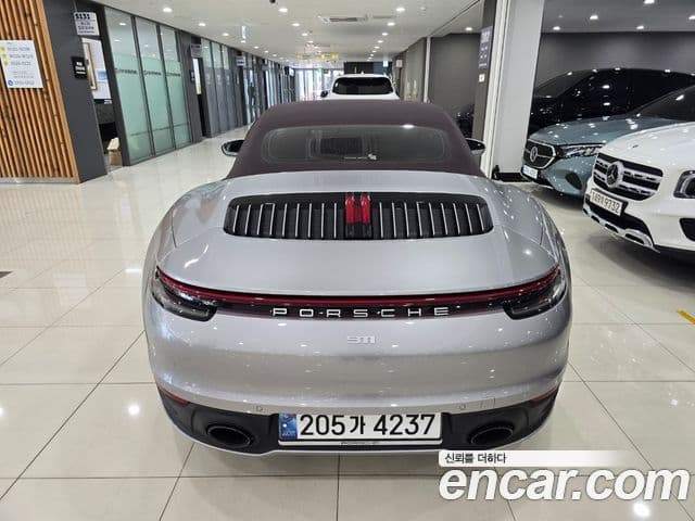 Porsche 911 2024 — ფოტო 17/20