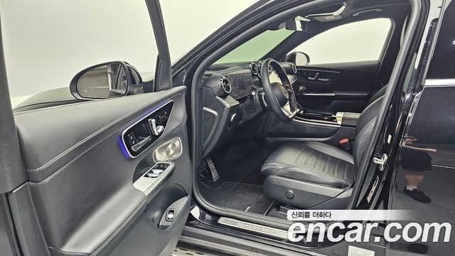 Mercedes-Benz GLC-Class 2023 — Şəkil 10/31