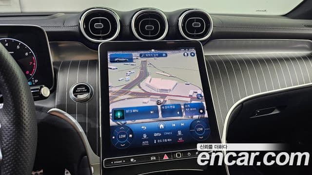 Mercedes-Benz GLC-Class 2023 — Şəkil 11/31