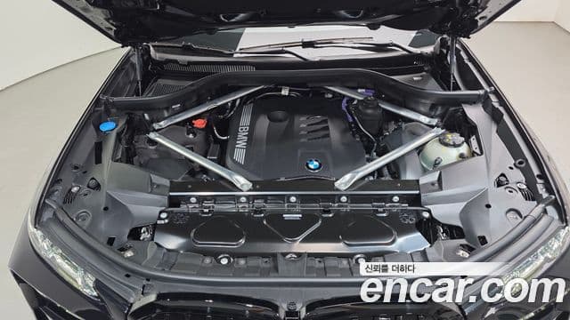 BMW X7 2025 — Photo 9/34