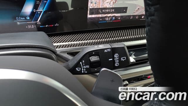 BMW X7 2025 — Photo 22/34