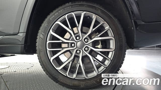 Jeep Grand Cherokee 2022 — Şəkil 19/35
