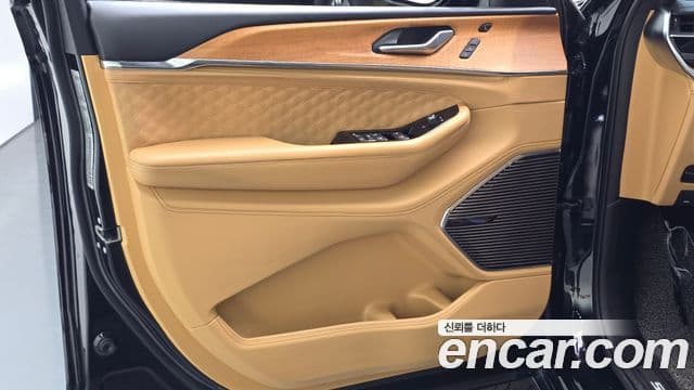 Jeep Grand Cherokee 2022 — Şəkil 29/35