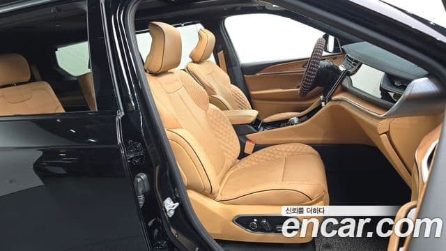 Jeep Grand Cherokee 2022 — Şəkil 33/35