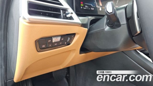 BMW 3 Series 2025 — Photo 27/37