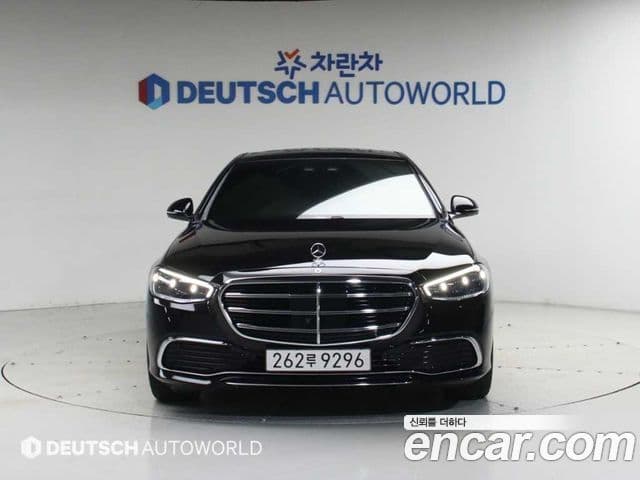 Mercedes-Benz S-Class 2025 — Photo 8/20