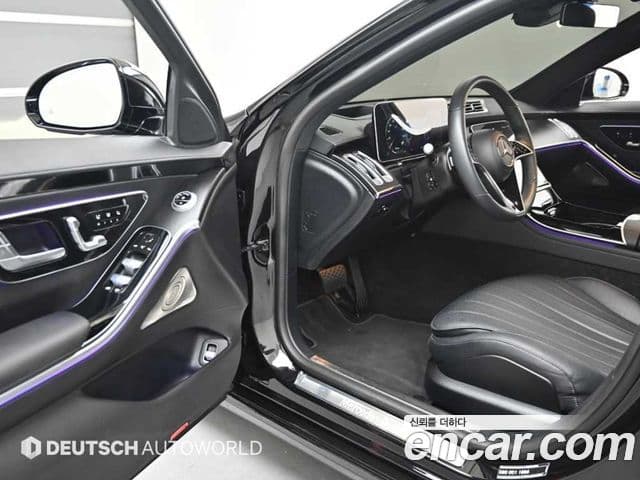 Mercedes-Benz S-Class 2025 — Photo 9/20