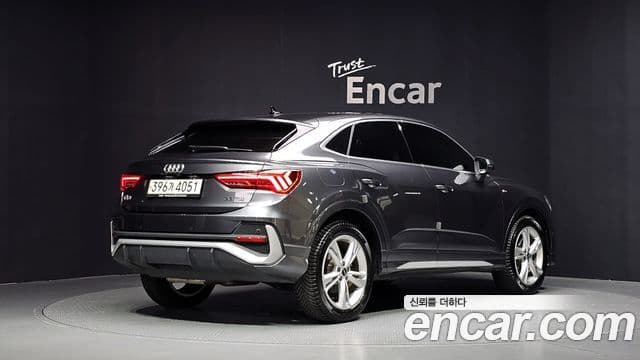 Audi Q3 2022 — Photo 14/32