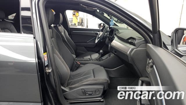 Audi Q3 2022 — Photo 8/32