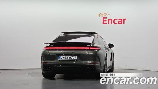 Porsche Panamera 2025 — Photo 6/20
