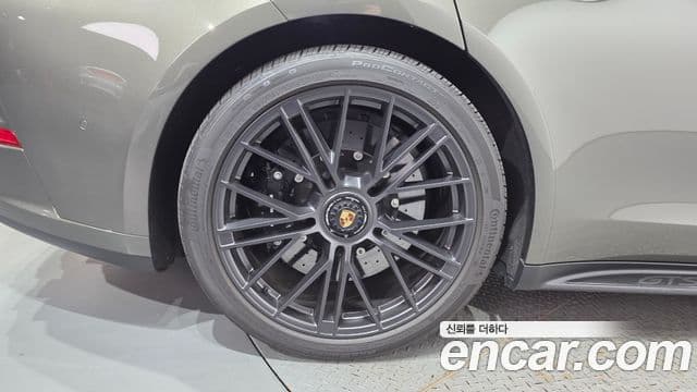 Porsche Panamera 2025 — Photo 20/20