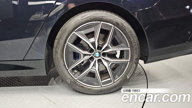 BMW 5 Series 2026 — Photo 23/33