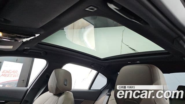 BMW 5 Series 2026 — Photo 10/33