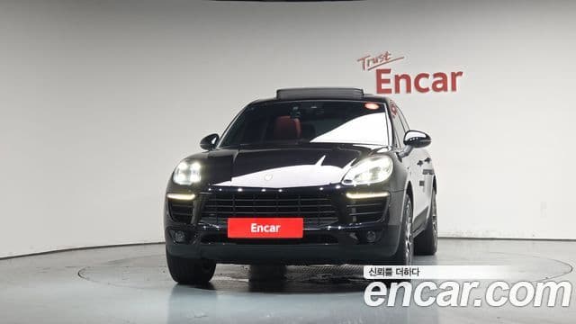 Porsche Macan 2018 — Photo 4/33