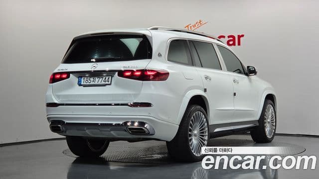 Mercedes-Benz GLS-Class 2021 — Photo 16/41