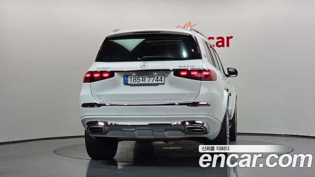 Mercedes-Benz GLS-Class 2021 — Photo 29/41