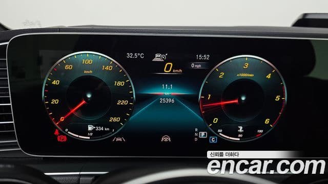 Mercedes-Benz GLE-Class 2023 — Photo 13/20