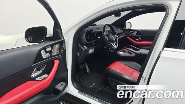 Mercedes-Benz GLE-Class 2023 — Photo 14/20
