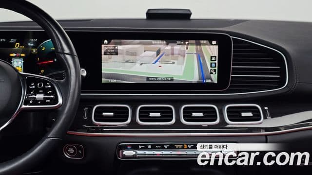 Mercedes-Benz GLE-Class 2023 — Photo 19/20