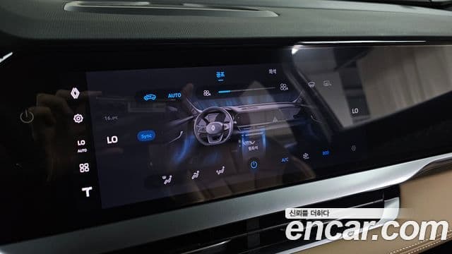 Renault Samsung Grand Koleos 2024 — Photo 17/35