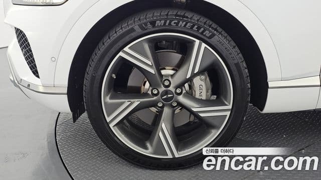 Genesis GV80 2024 — ფოტო 22/35