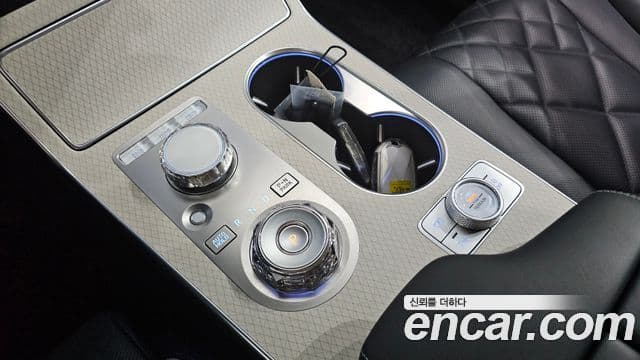Genesis GV80 2024 — ფოტო 30/35