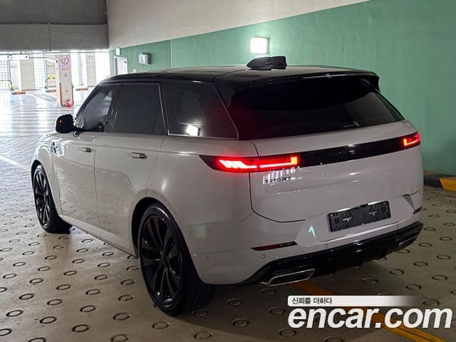 Land Rover Range Rover Sport 2026 — Şəkil 8/12