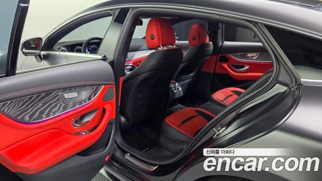 Mercedes-Benz AMG GT 2023 — Photo 3/40