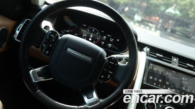 Land Rover Discovery 5 2019 — Photo 5/10