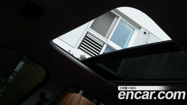 Land Rover Discovery 5 2019 — Photo 8/10
