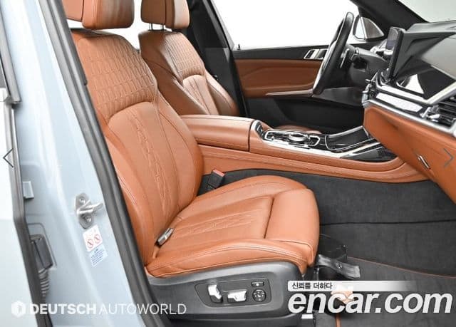 BMW X7 2022 — Photo 16/20